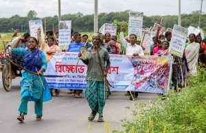 গোবিন্দগঞ্জে আদিবাসী সাঁওতালদের জমি বেদখল শুরু করার অভিযোগ