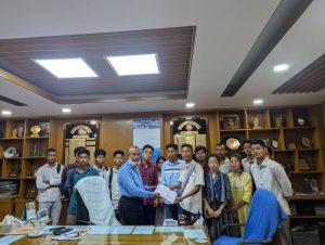 পিসিপি ও এইচডাব্লিউএফ’র উদ্যোগে শিক্ষার্থীদের বিভিন্ন সংকট নিরসনের দাবিতে রাঙ্গামাটি কলেজ অধ্যক্ষের নিকট স্মারকলিপি