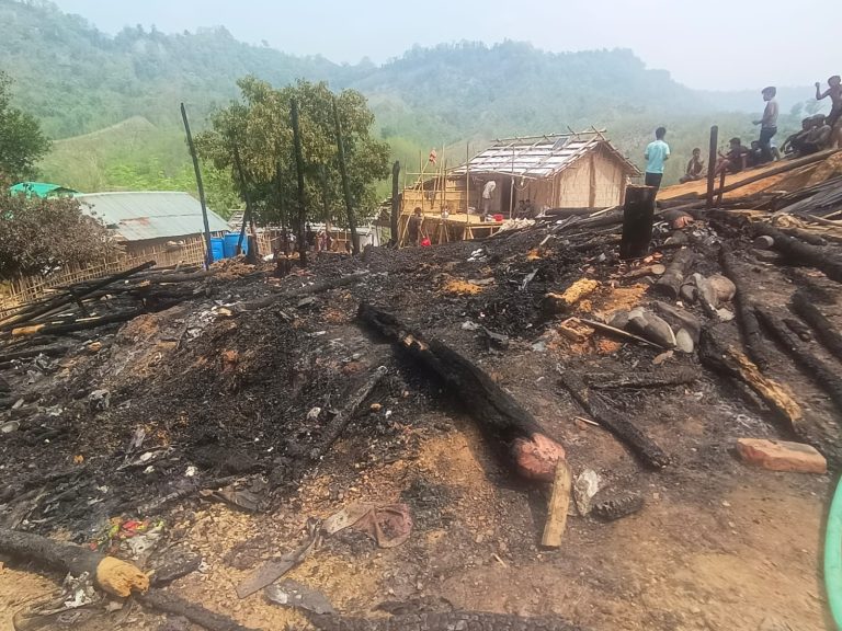 বান্দরবানের রুমায় এক মারমা গ্রামবাসীর বাড়ি আগুনে পুড়ে ছাই
