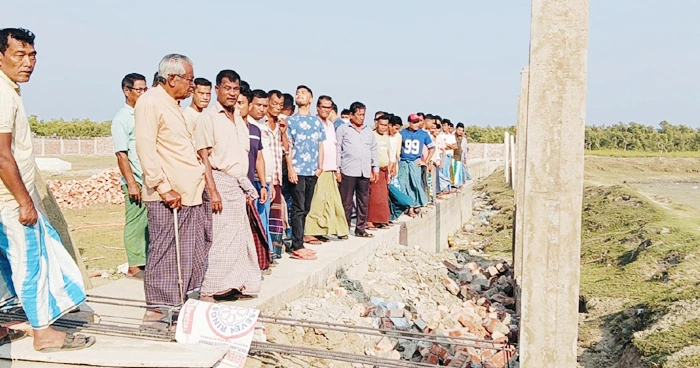 ​মহেশখালীতে রাখাইন বৌদ্ধ শ্মশানের দেয়াল ভাঙচুর: দ্রুত বিচারের দাবি বাংলাদেশ সাংস্কৃতিক বৈচিত্র্য পরিষদের